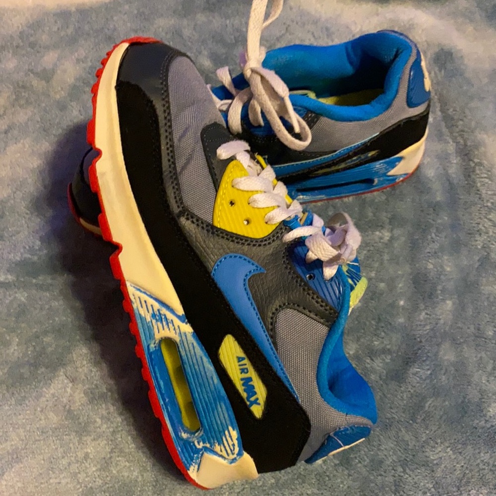Kids Nike’s 90s